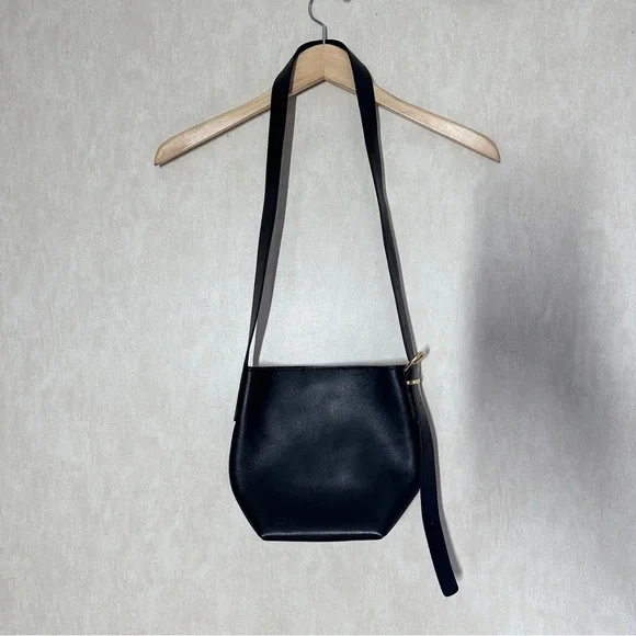 NWT Madewell Women’s The Essential Mini Bucket Tote Bag Crossbody Leather Black - Picture 3 of 16